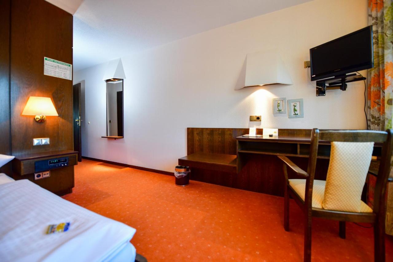 Hotel Zur Post Balve Exterior photo